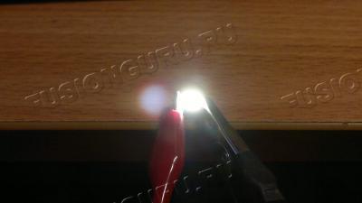 .  8,5v